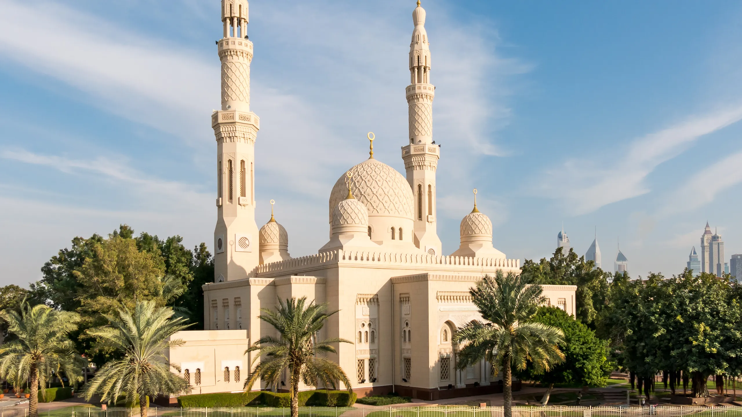 Jumeirah Mosque cultural tour Dubai Travel Services from India